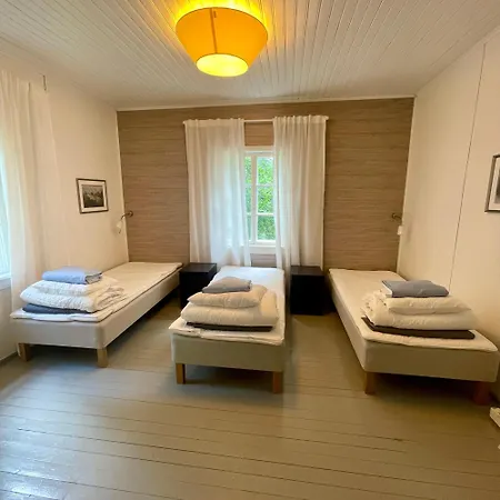 Riverfront Retreat Taimen With Wooden Sauna & Wild Nature *